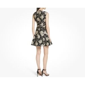 Ted Baker Black & White Floral Fit & Flare Dress – Size‎ 3 (US 6)